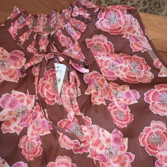 Loft Size XXL Brown Floral Top (NWT) - Picture 2 of 10
